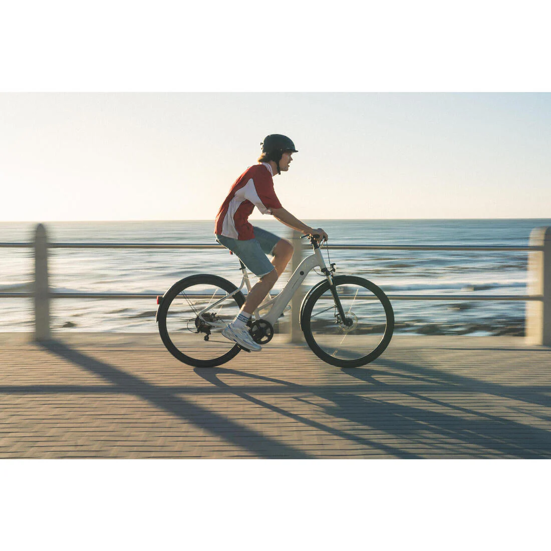 Bicicleta Trekking Eléctrica Cuadro Bajo E-Actv 100 Gris Perla - Image 11