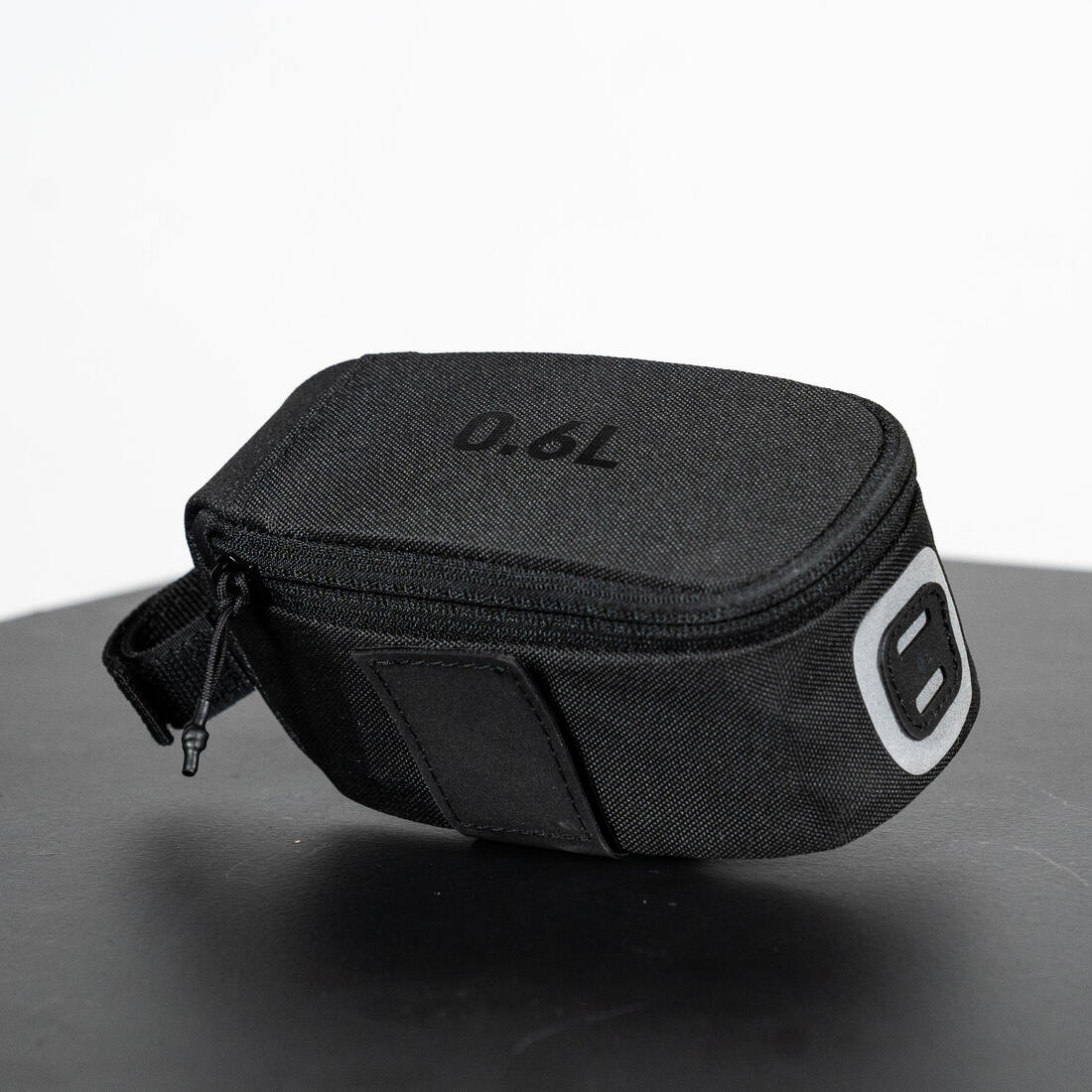 Bolsa sillín bicicleta 0,6 L Easy M negro - Image 6