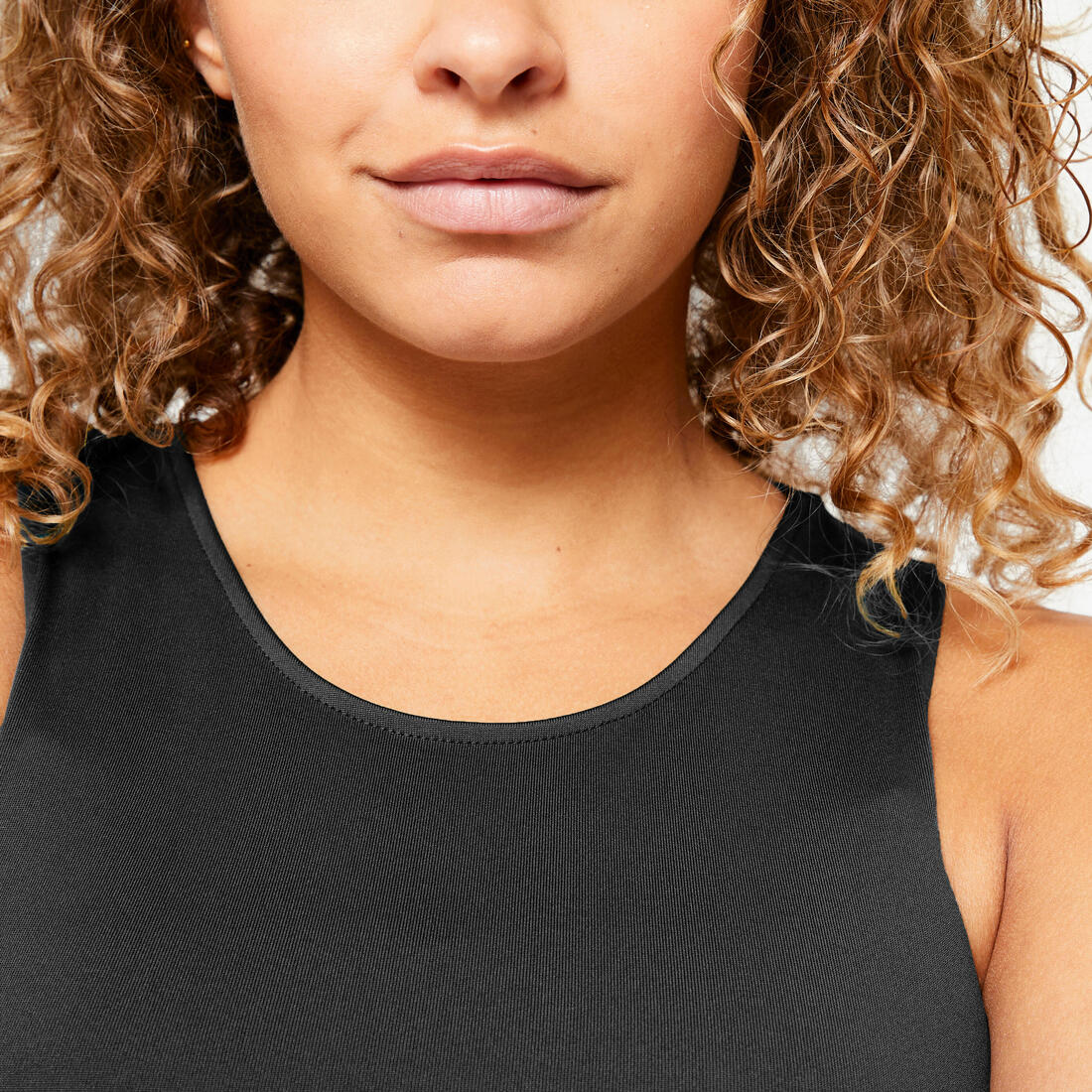 Camiseta Fitness tirantes crop top Mujer Domyos 100 negro - Image 3