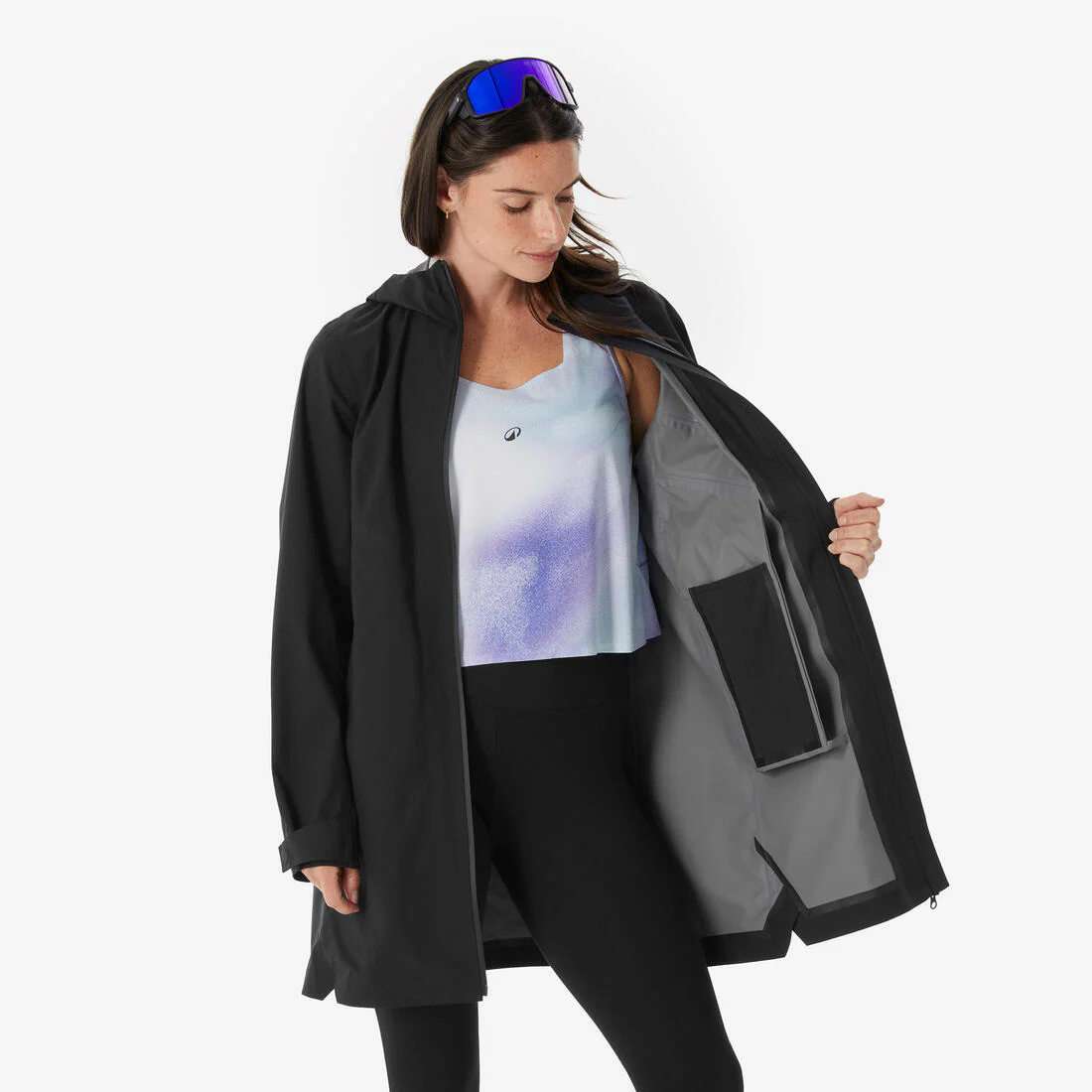 Chaqueta impermeable de montaña y trekking ligera larga mujer MH100  negro - Image 8