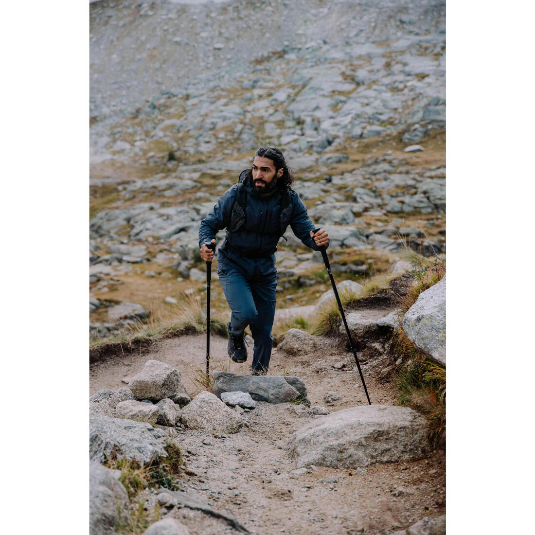 Chaqueta impermeable de montaña y trekking con capucha Hombre Quechua MH900 - Image 16