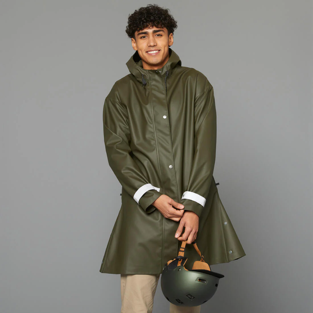 Chubasquero ciclismo Urbano Unisex Verde caqui - Image 23