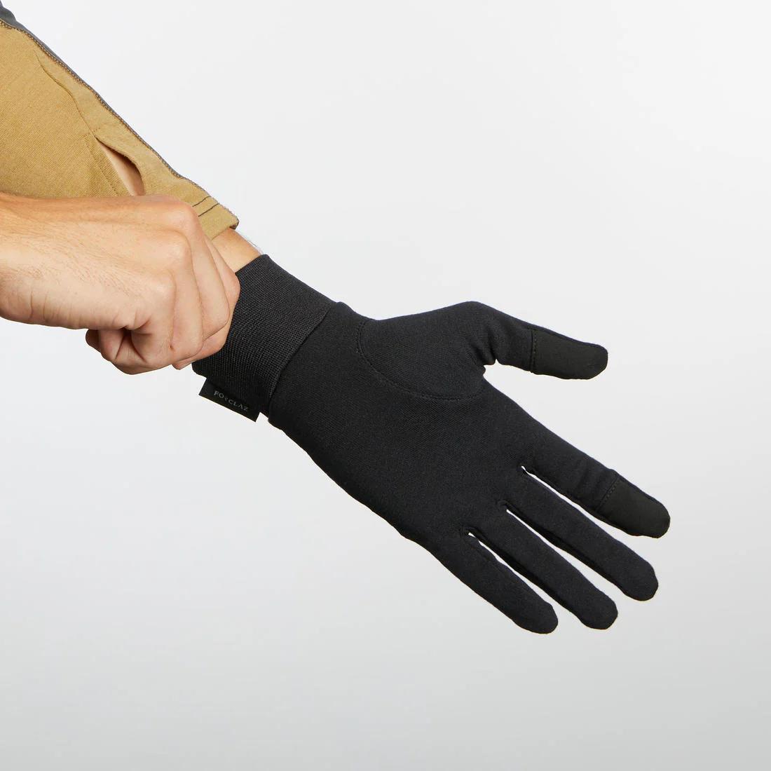 Guantes térmicos de montaña y trekking interiores seda Adulto Forclaz MT500 - Image 2