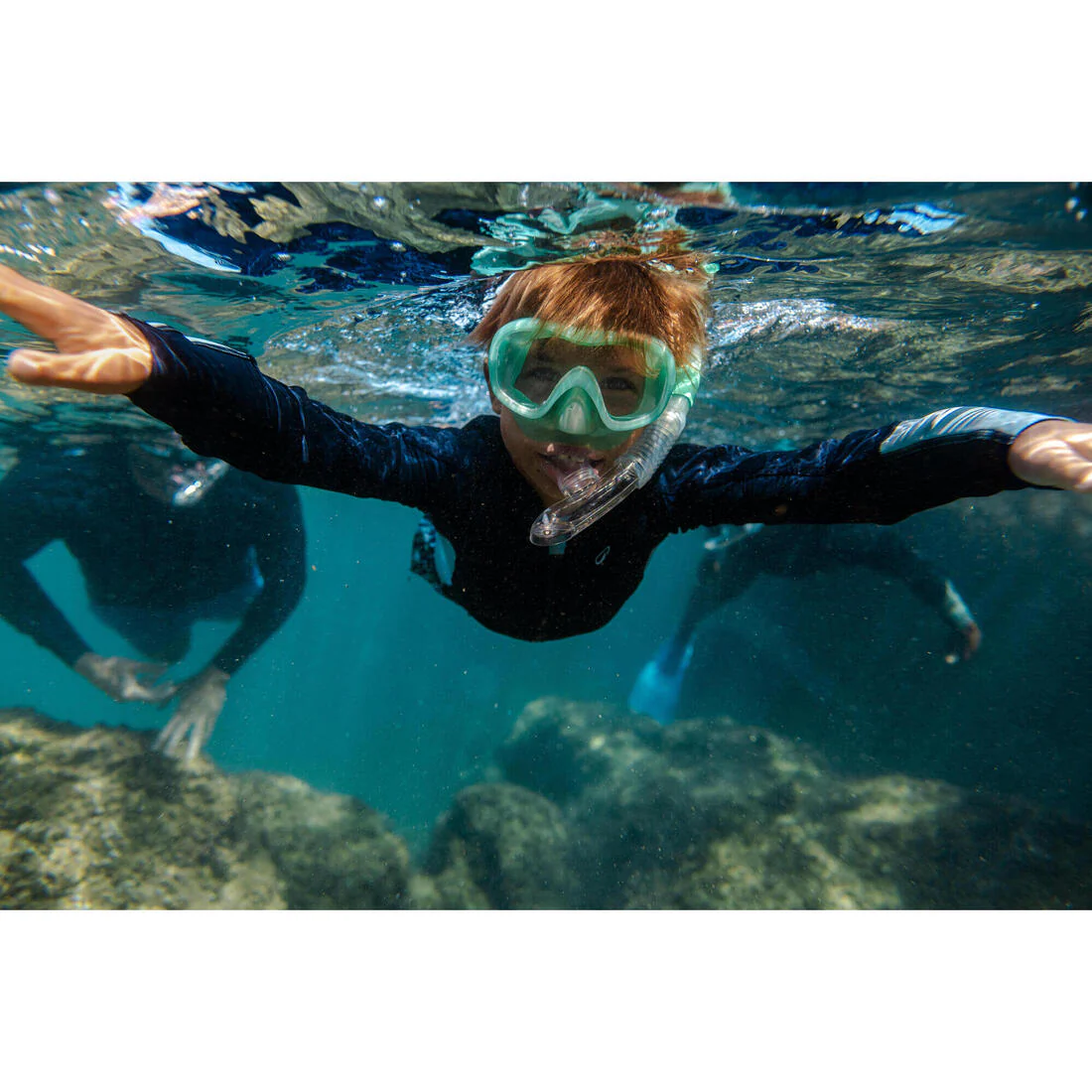 Kit Gafas snorkel Antivaho + Tubo Válvula 100 Niños Verde - Image 11