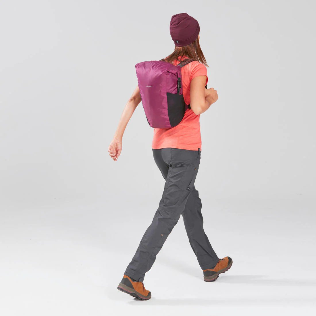 Mochila plegable de montaña y trekking impermeable 20L Forclaz compact - Image 14