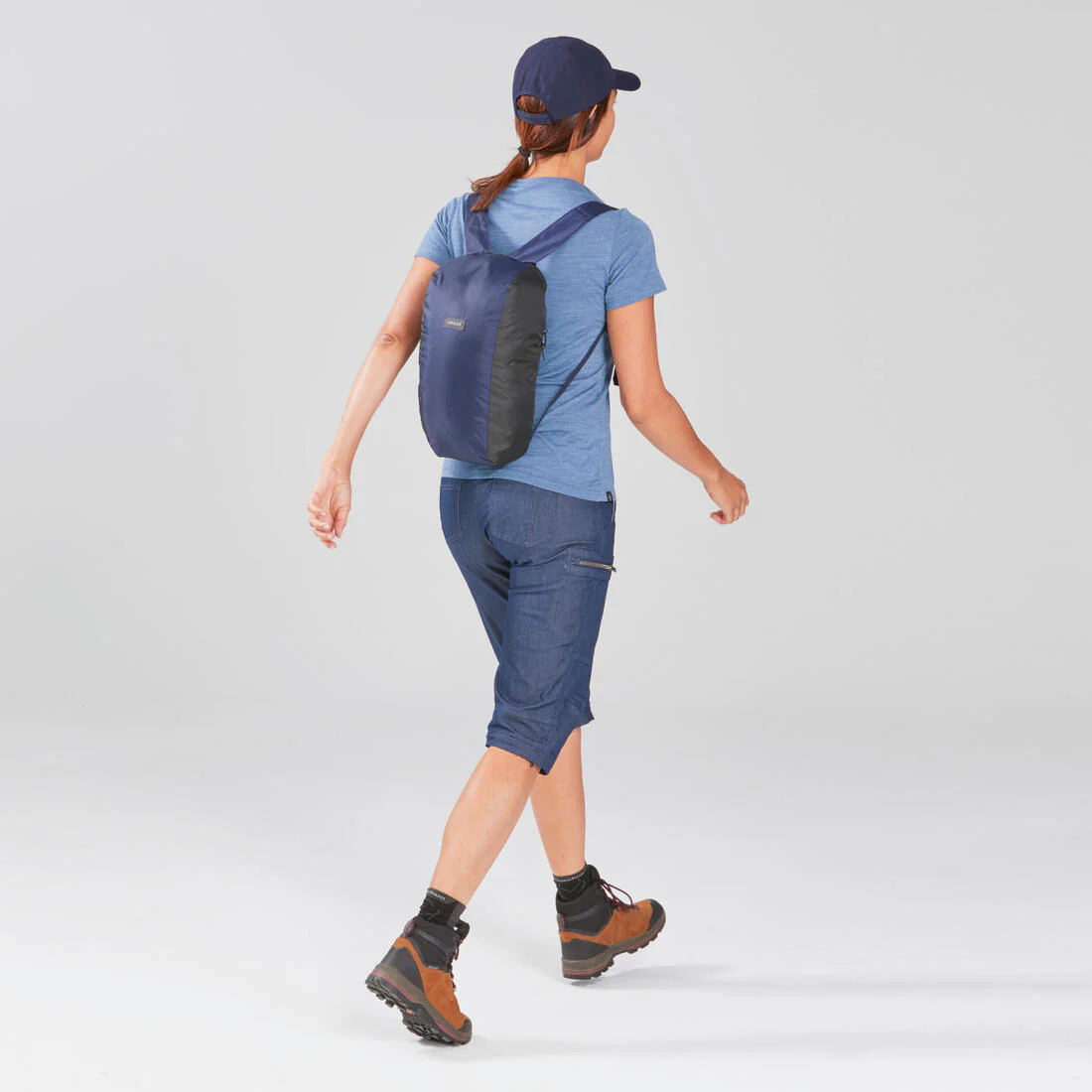 Mochila plegable de montaña y trekking viaje  10L Forclaz Compact - Image 23