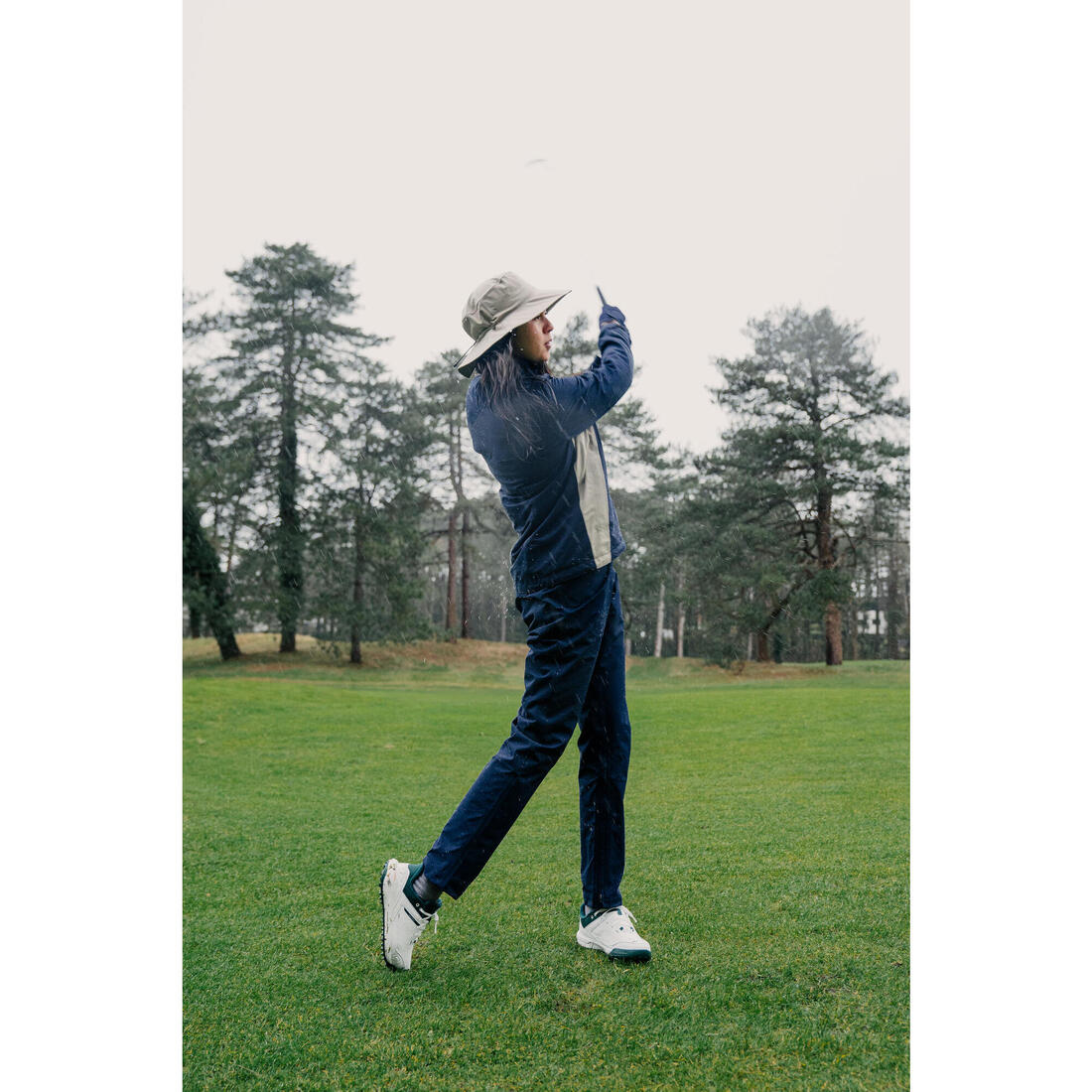 Pantalón de lluvia de golf impermeable Mujer, RW500 azul marino - Image 11